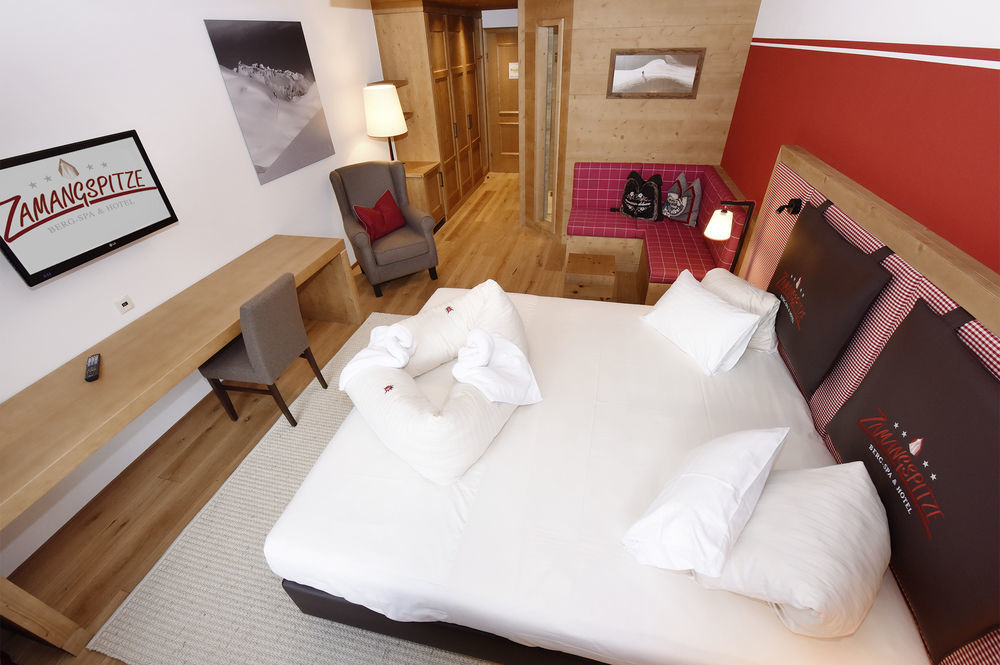 Berg-Spa & Hotel Zamangspitze ซังคท์กัลเลนเคียร์ช ภายนอก รูปภาพ
