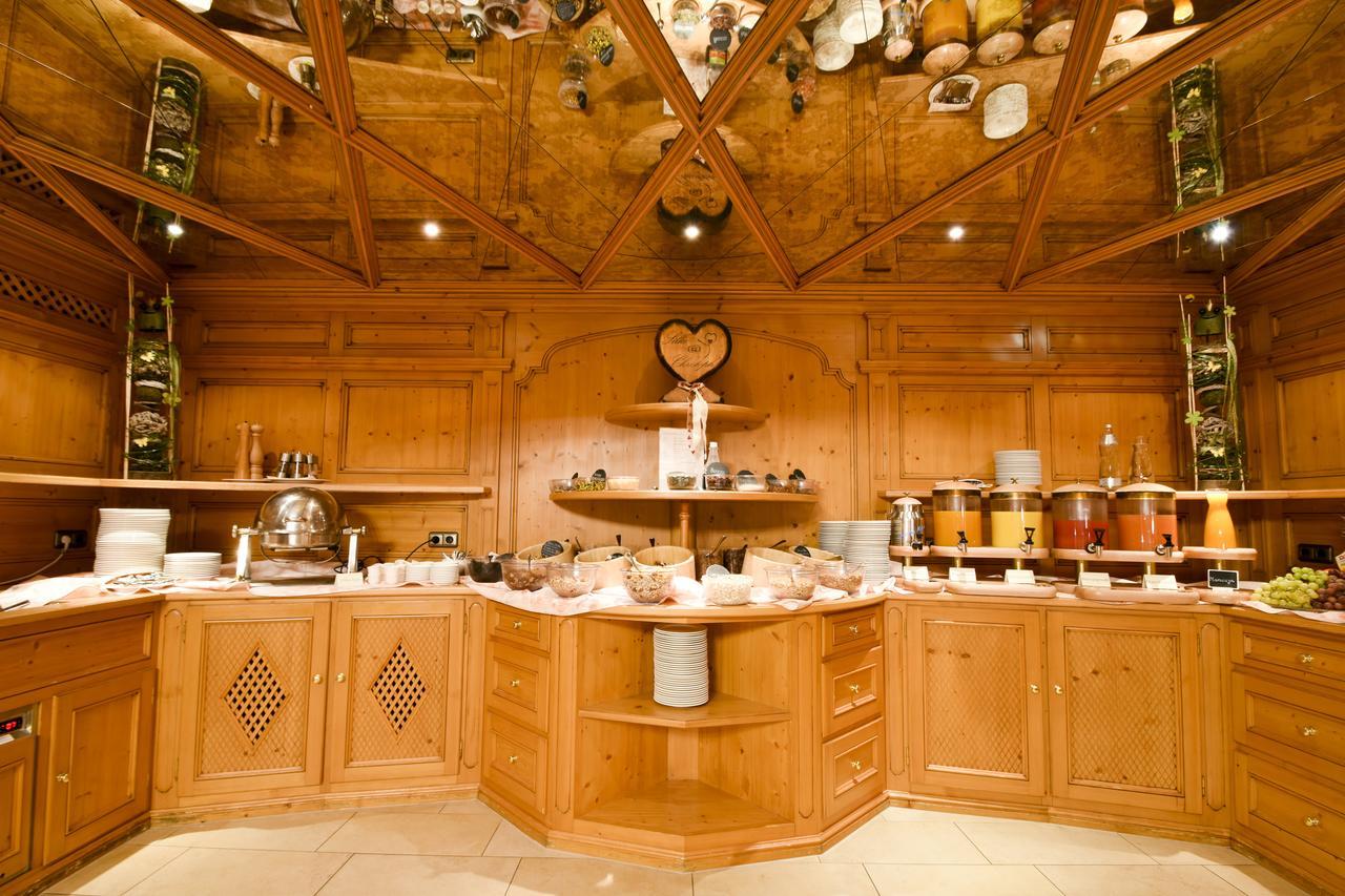 Berg-Spa & Hotel Zamangspitze ซังคท์กัลเลนเคียร์ช ภายนอก รูปภาพ